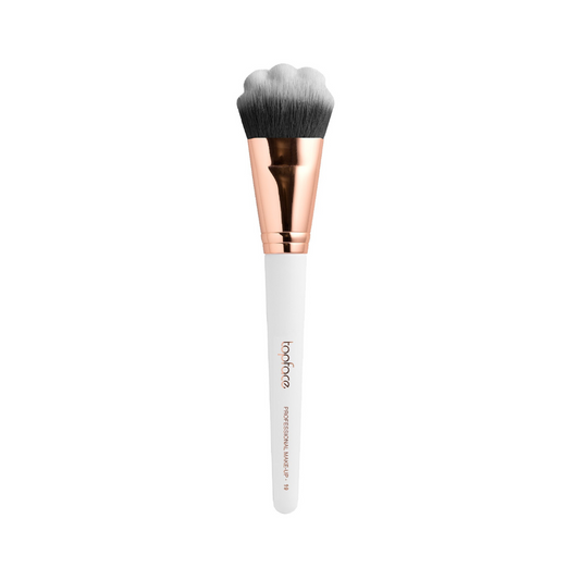 FACE AND PRIMER BRUSH 19